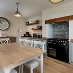 Adventure House - Holiday home Whitby