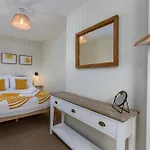 Adventure House - Holiday home Whitby