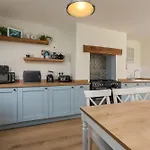 Adventure House - 度假居 惠特比