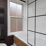 Adventure House - 惠特比