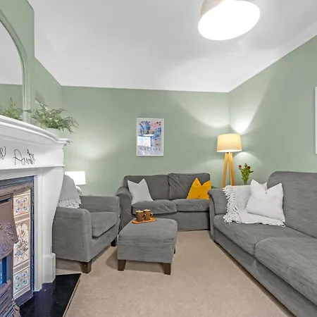 Adventure House - بيت للعطل