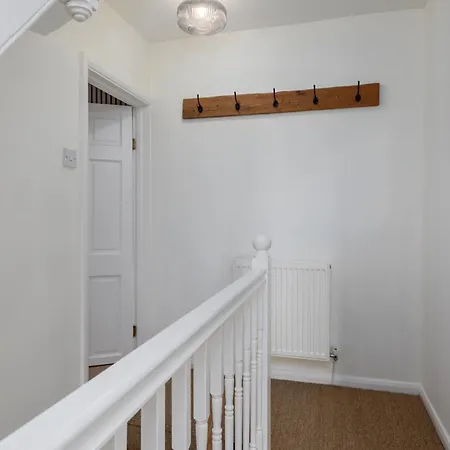 بيت للعطل Adventure House -
